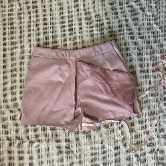 Dusty rose shorts - Picture 5 of 8